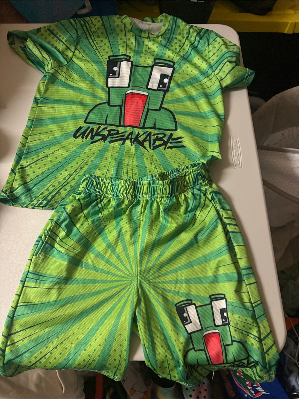 Unspeakable Green Kids Costume Set - Short Sleeve Top & Shorts